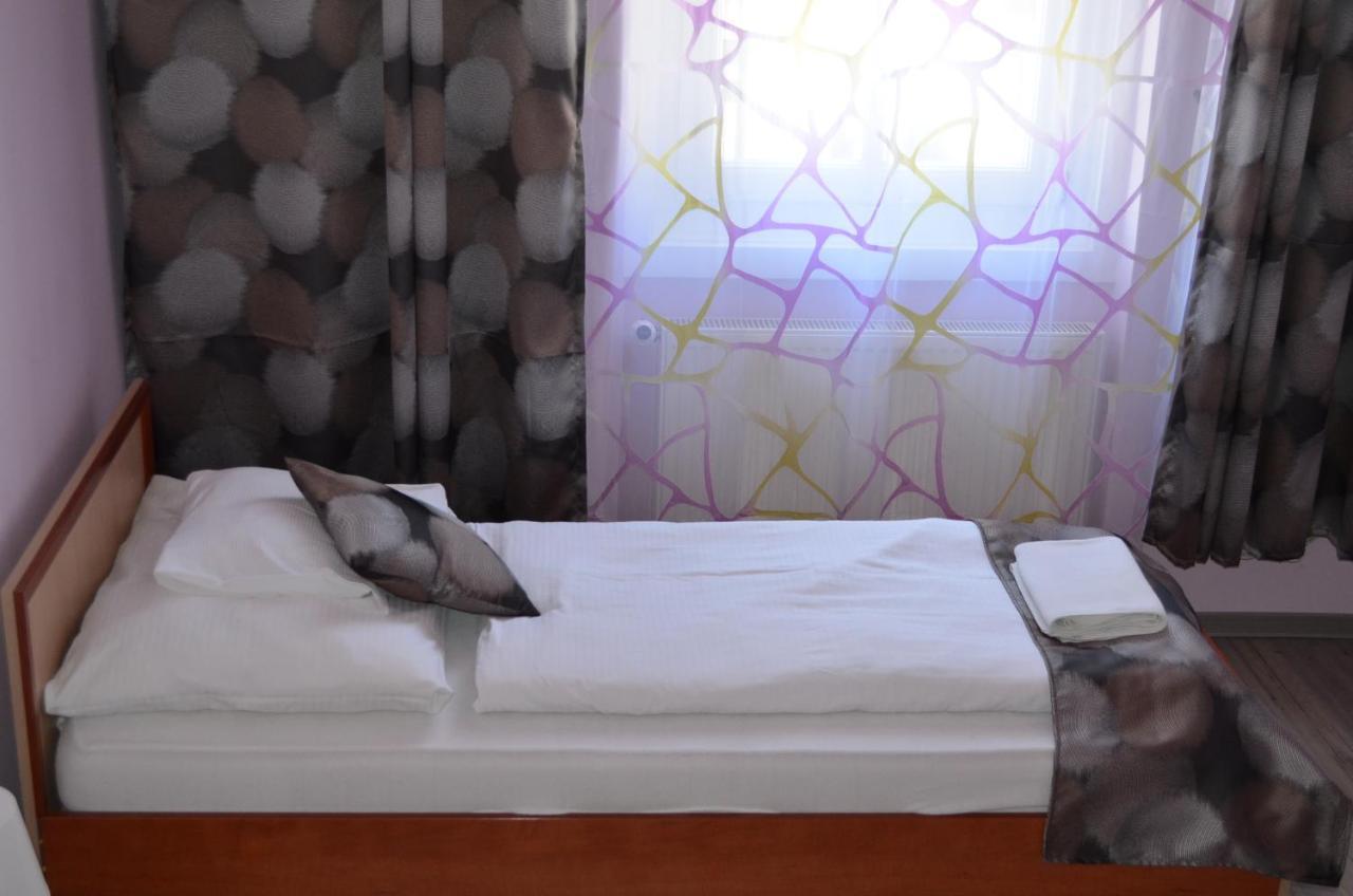 Bed and Breakfast Holdfenyszallas Szegedin Exterior foto